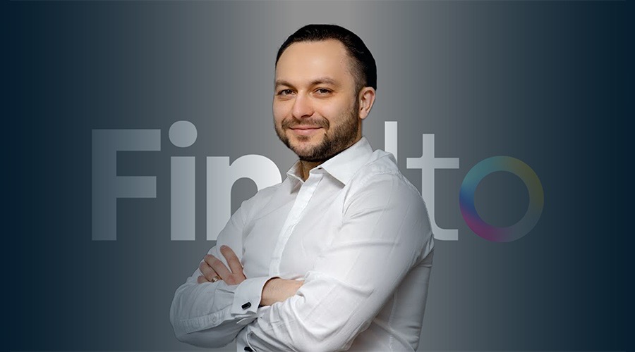 平南警方全力应对春节长假后办证高峰