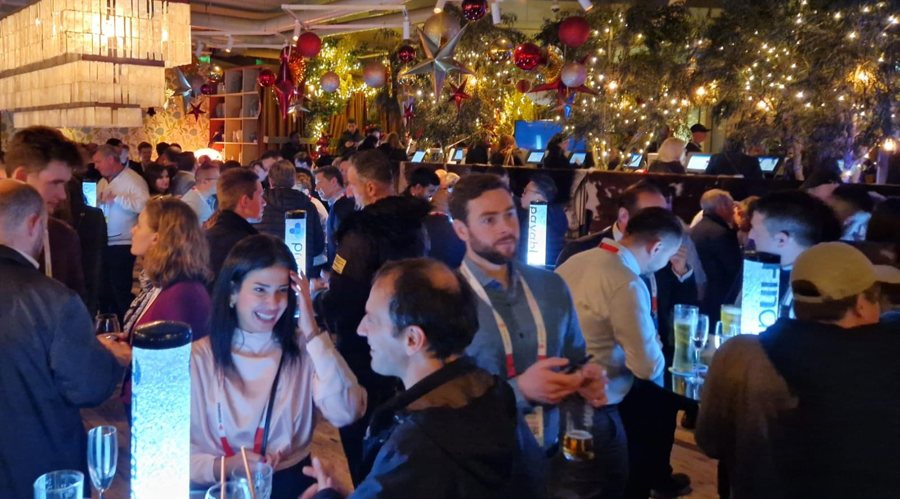 千帆整装待发 渔家大宴同贺