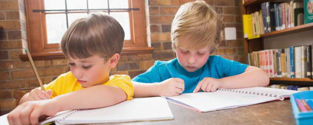 致敬白衣天使!梅州开展多种形式的医师节活动